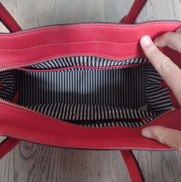 Red Kate Spade bag - Picture 4 of 6